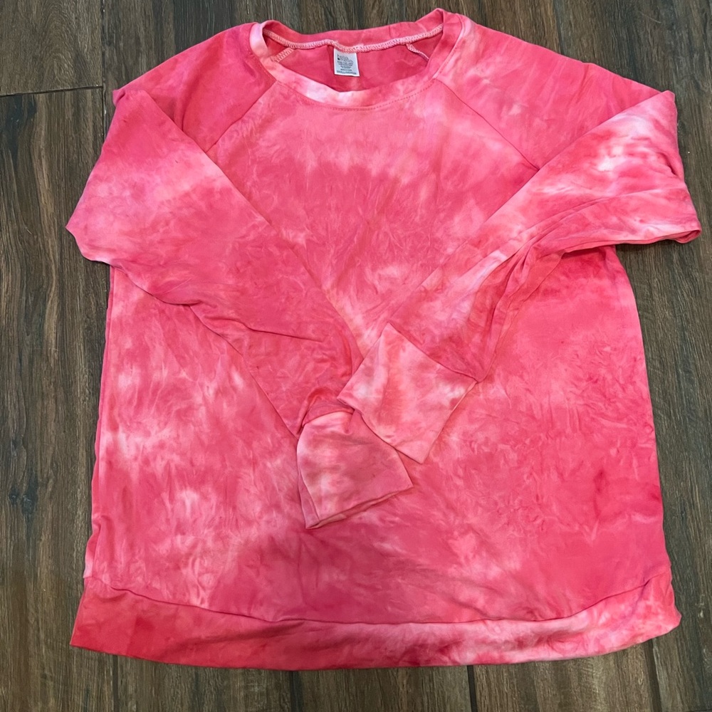 Women’s small/medium pajama set.